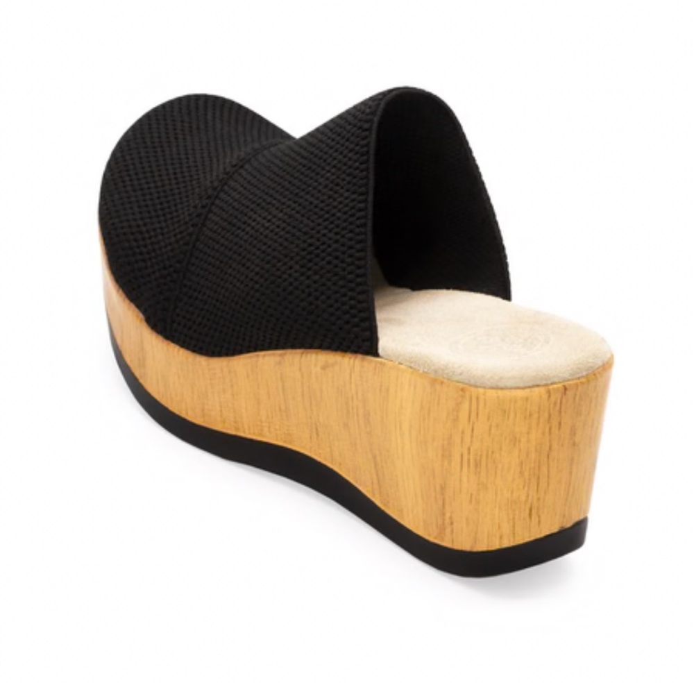 New in Box Charleston Shoe Co Frannie Black Platform Clogs Women size 9 - Picture 4 of 10